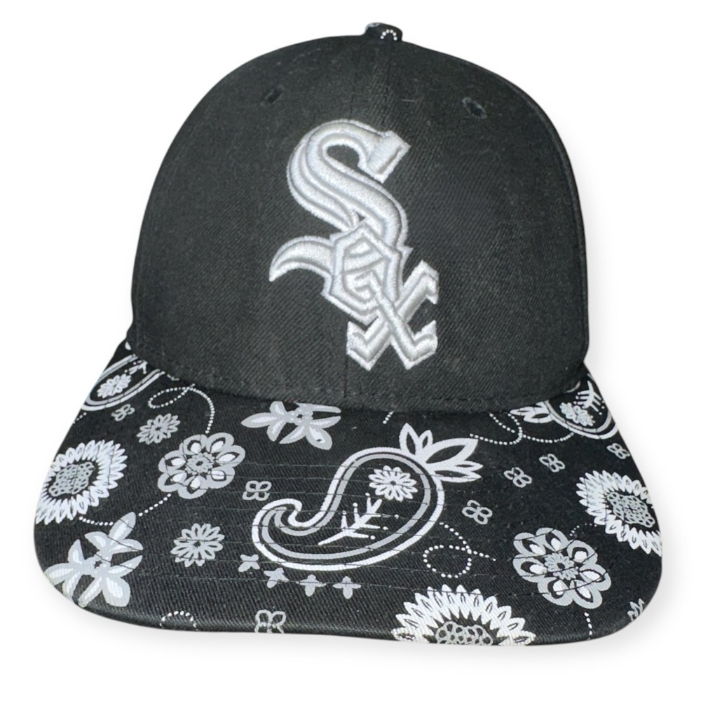 New Era 59FIFTY cap w/ white Chicago White Sox & paisley pattern - Picture 3 of 6